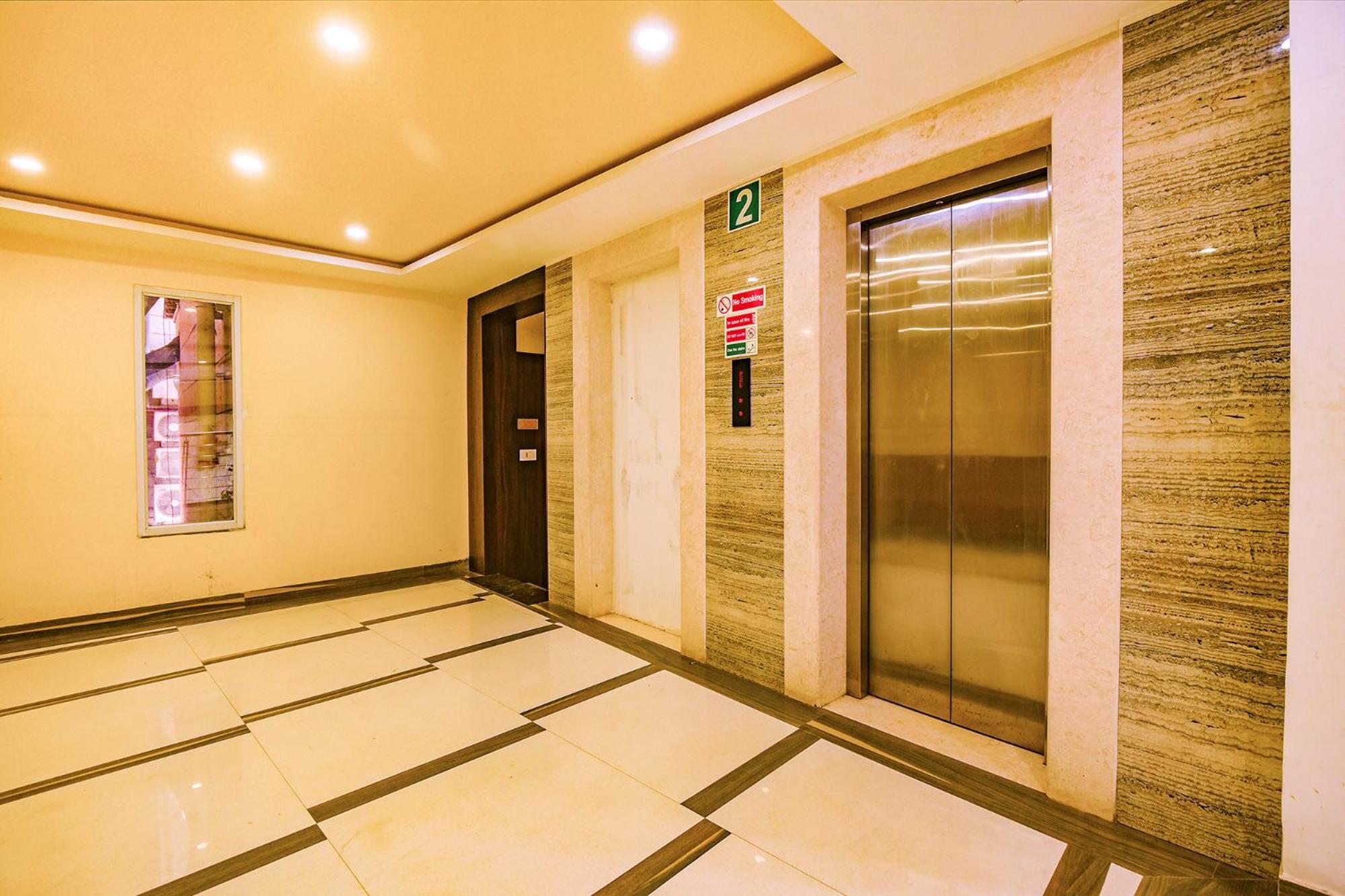 Fabhotel Phoenix Resorts - Nr M Chinnaswamy Stadium บังกาลอร์ ภายนอก รูปภาพ
